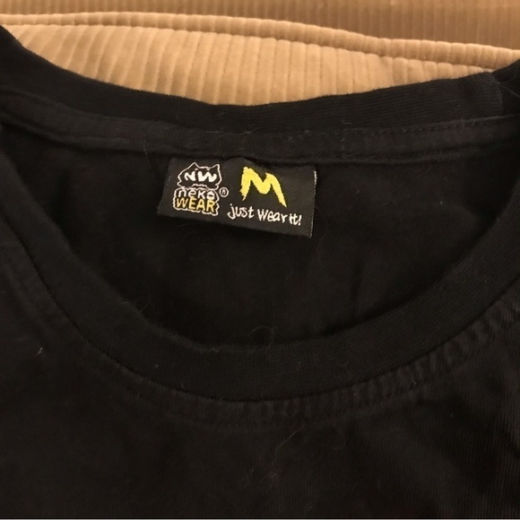 𝅺ANIME T-shirt, men’s size medium. Fits small.  Black. - Picture 5 of 5